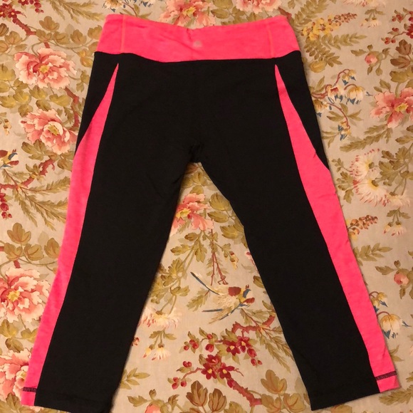 Athleta crop leggings - Picture 3 of 3